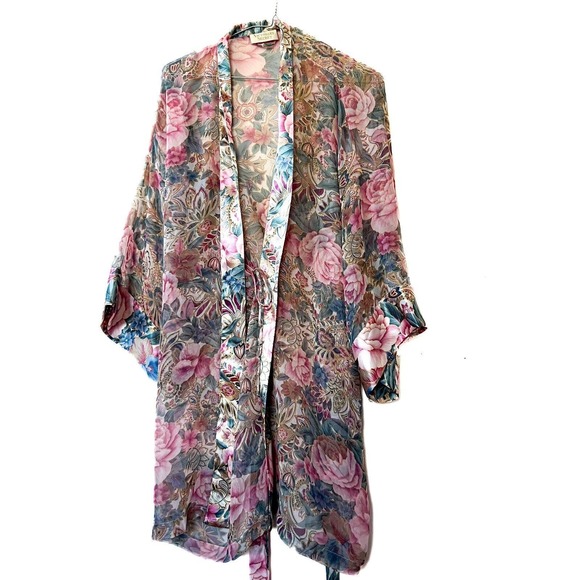 Victoria's Secret Other - VICTORIAS SECRET Gold Label Vintage Satin Floral Kimono Robe Pink Roses One Size